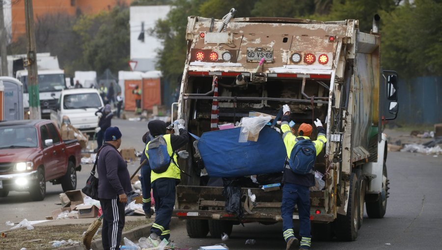 Trabajadores del aseo de Valparaíso fueron asaltados en el cerro Rocuant: Municipio evalúa presentar acciones legales