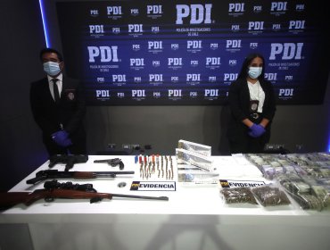 Detienen a dos narcos en Peñaflor quienes tenía en su poder drogas, municiones, armas y $27 millones en efectivo