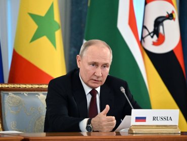 Putin asegura que sanciones internacionales contra Rusia fortalecieron al país luego de 3 años de guerra