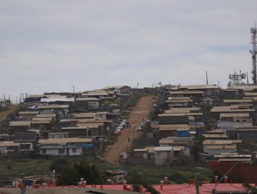 Expertos aseguran que posible solución a la megatoma de San Antonio será un "incentivo" para nuevas ocupaciones de terreno