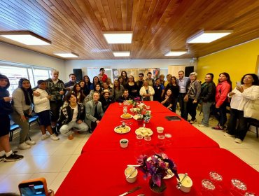 Jurado del Festival de Viña del Mar conoció labor social de panadería comunitaria de Santa Julia