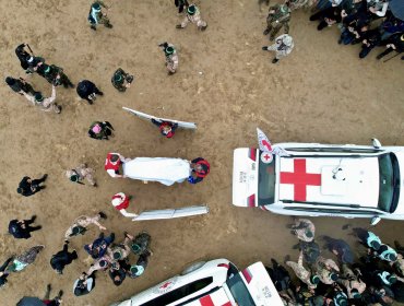 Hamás entrega cuerpos de cuatro rehenes e Israel comienza a liberar a 600 palestinos