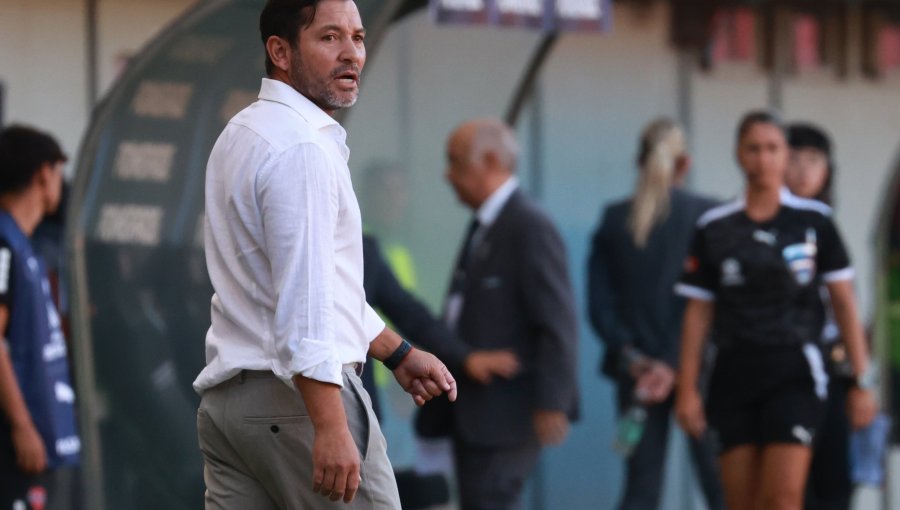 Francisco Arrué dejó la dirección técnica de Ñublense tras la eliminación en la Copa Libertadores