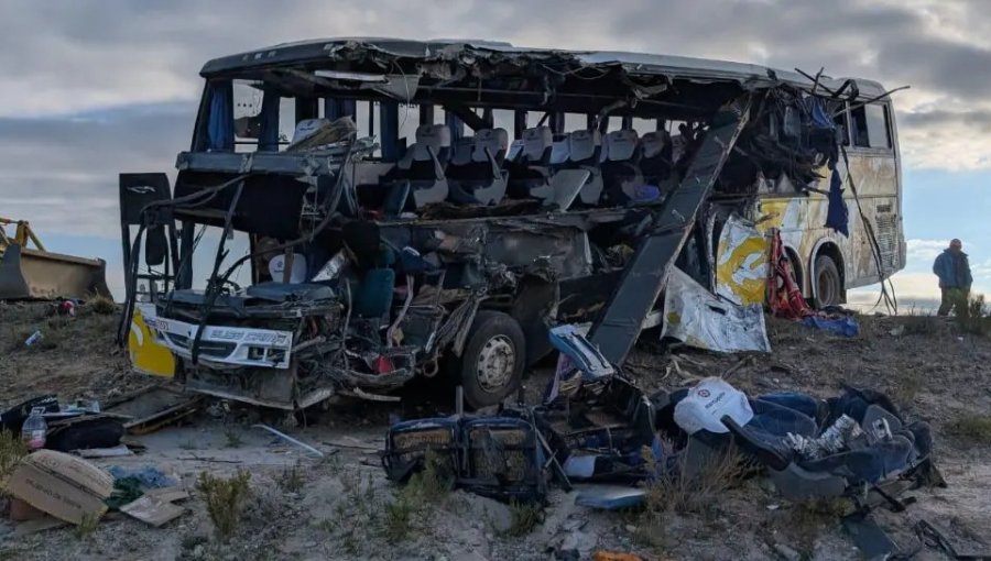 Colisión entre dos autobuses deja al menos 37 fallecidos y 30 heridos en Bolivia