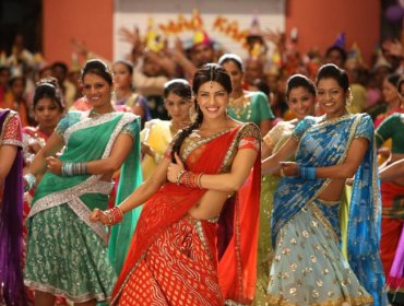 Delegación de poderosa industria bollywoodense india llega a Chile en busca de nuevas locaciones