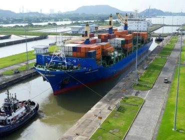 Poderosa empresa de EE.UU. acuerda comprar dos puertos en el Canal de Panamá tras la acusación de Trump de influencia china