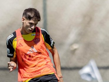 Entrenador del Atlético Mineiro le raya la cancha a Iván Román: "Nadie lo contrató para llegar hoy y ser titular"