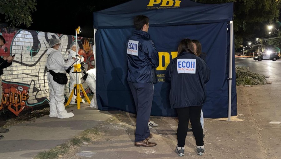 Ataque a balazos deja a ciudadano colombiano muerto y a otro herido grave en Recoleta