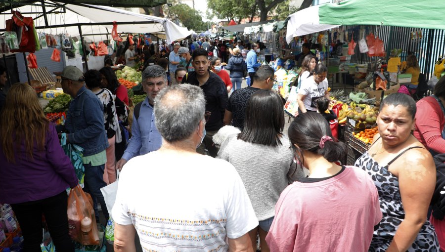 Se modera la inflación en Chile: IPC de febrero fue de 0,4% y acumuló 4,7% en doce meses