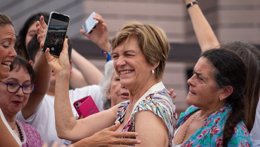 Panel Ciudadano: Carolina Tohá avanza, pero Evelyn Matthei mantiene ventaja