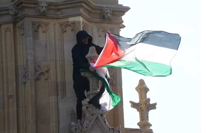 Manifestante propalestino estuvo 16 horas encaramado en el Big Ben de Londres