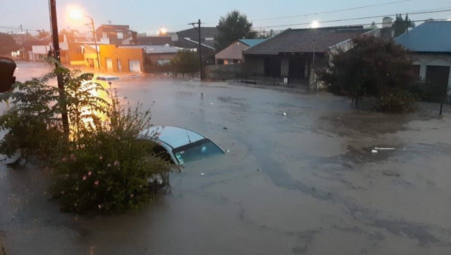 Argentina decreta tres días de duelo por fallecimientos tras temporal e inundaciones