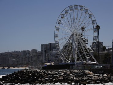 A casi tres meses de su instalación en Viña del Mar: Este lunes comenzó el desmontaje de «La Gran Rueda de Chile»