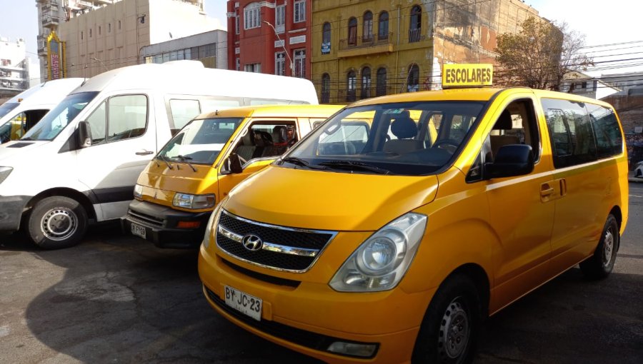 Refuerzan fiscalizaciones a transportes escolares de Valparaíso y reiteran llamado a evitar contratación de servicios piratas