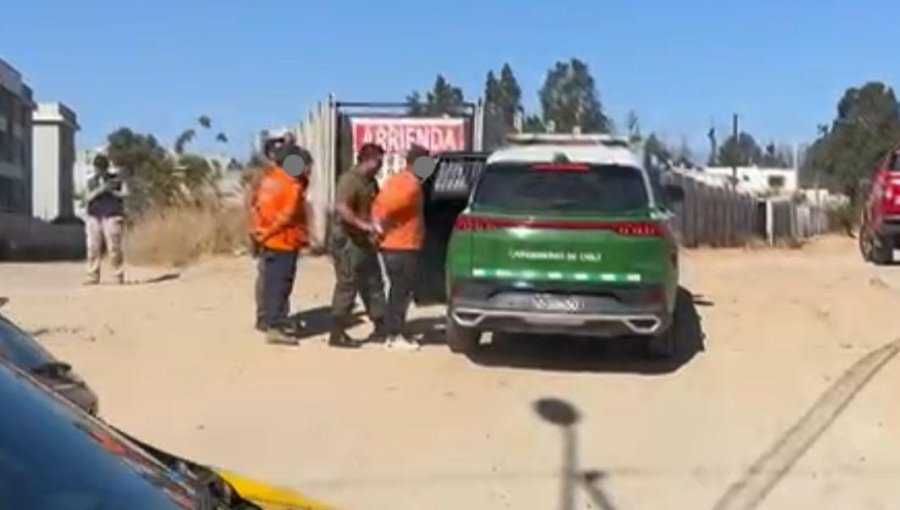 Detienen a dos personas tras ser sorprendidos conectándose irregularmente a la red de agua potable en Quilpué