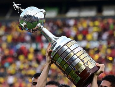 Colo-Colo y U. de Chile enfrentarán a equipos brasileños y argentinos en la Copa Libertadores