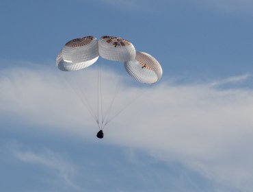 Astronautas que estuvieron varados 9 meses en la Estación Espacial Internacional llegaron a la Tierra