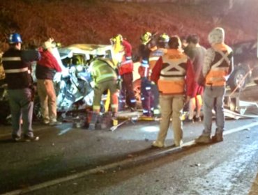 Una persona fallecida deja violenta colisión entre un camión y una camioneta en Quintero