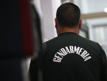 Gendarmería se querella por filtración de informe reservado de Contraloría sobre inhibidores de señal en cárceles