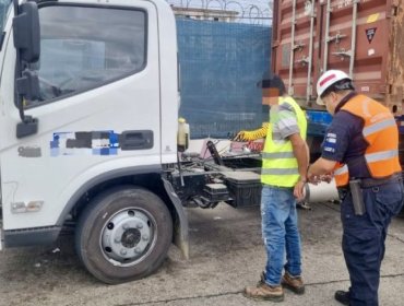 Ciudadano venezolano fue detenido en dependencias del Puerto de Valparaíso por conducir camión sin licencia profesional