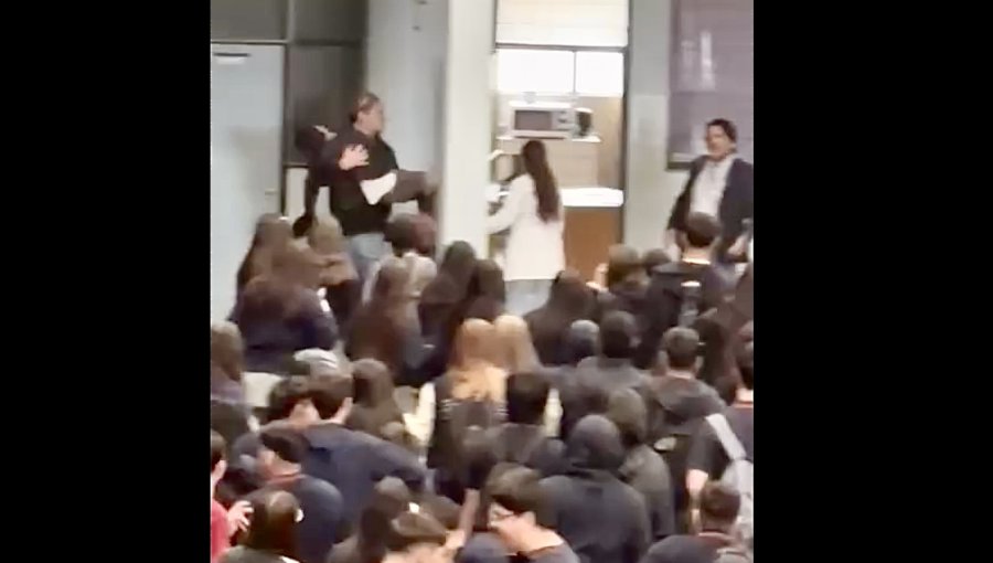 Violenta riña entre estudiantes de enseñanza básica del Colegio Nacional de Villa Alemana termina con un alumno seriamente herido