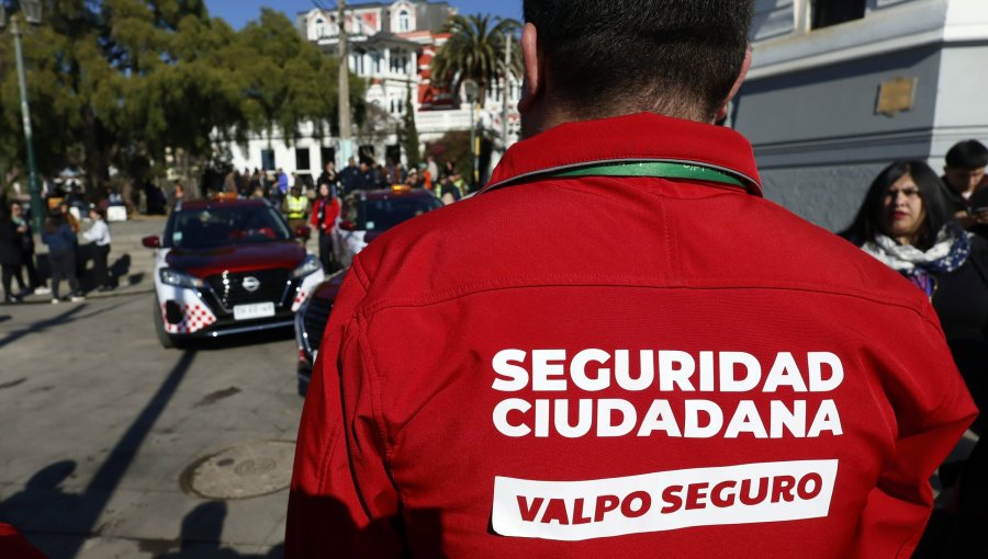 Cámaras, patrullajes y regulación del comercio informal: Los ejes principales del Plan Comunal de Seguridad que se votará en Valparaíso