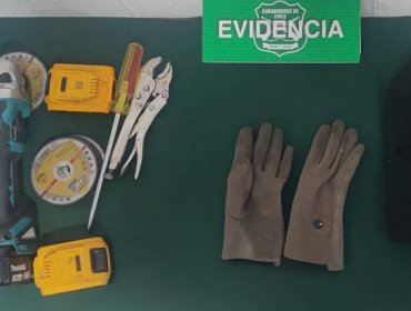 Cuatro delincuentes fueron detenidos tras ser sorprendidos robando en farmacias de Reñaca y del centro de Viña del Mar