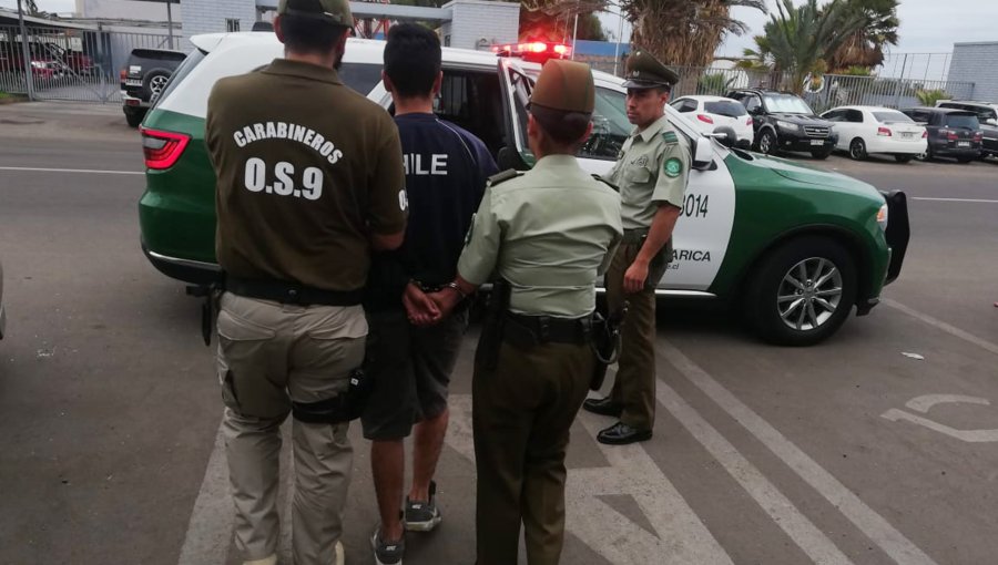 Delincuentes se enfrentan a Carabineros en robo a bodega de licores en San Bernado: Dos detenidos