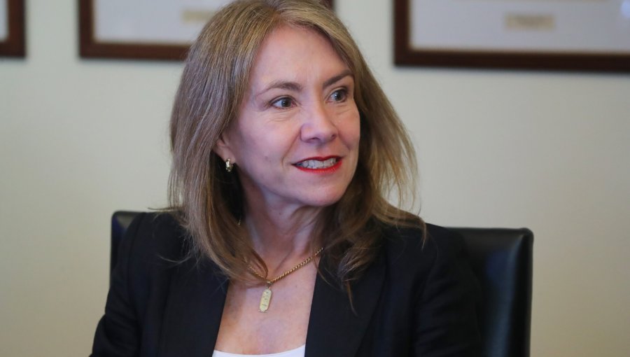 Presidenta de la CPC critica retiro del proyecto para bajar impuesto corporativo: "La economía chilena necesita un reimpulso"