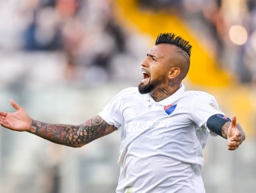 Arturo Vidal respalda a Aníbal Mosa y espera que el 'Bloque Vial' se "vaya lo antes posible" de Colo-Colo