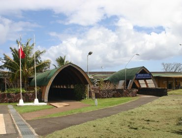 Diputado Teao pide mejoras urgentes en el Aeropuerto Mataveri de Rapa Nui y solicita reunión con la ministra de Obras Públicas