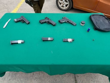 Tres detenidos por portar armas blancas y de aire comprimido en un auto en Cartagena