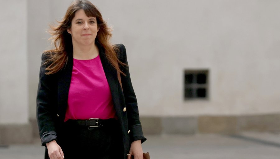 Presidenta del FA llama al ministro Montes a "cumplir mandato" de prescindencia tras apoyo a Tohá