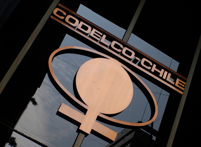 Fiscalía comunica a tribunal decisión de no perseverar en investigación contra 20 dirigentes sindicales de Codelco