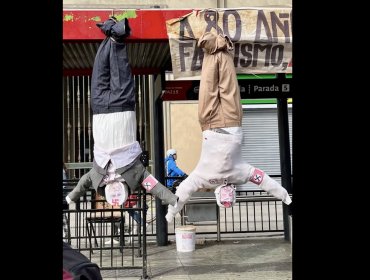 Condenan imagen con muñecos colgados de José Antonio Kast y Johannes Kaiser: Matthei apuntó a las Juventudes Comunistas