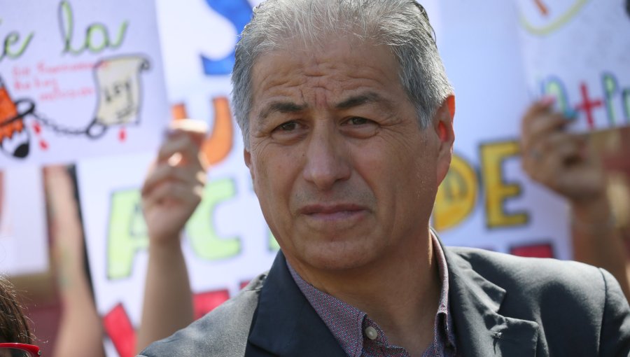 Presidente del Colegio de Profesores por paro en universidades de Valparaíso y Concepción: "Coincidimos con muchísimas de sus demandas"