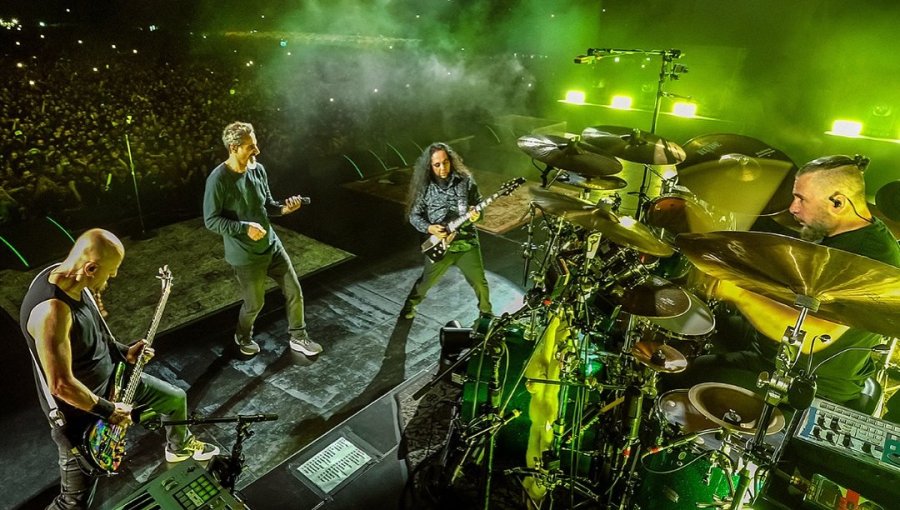 Sernac oficia a productora Lotus tras reclamos por problemas de seguridad en concierto de System of a Down