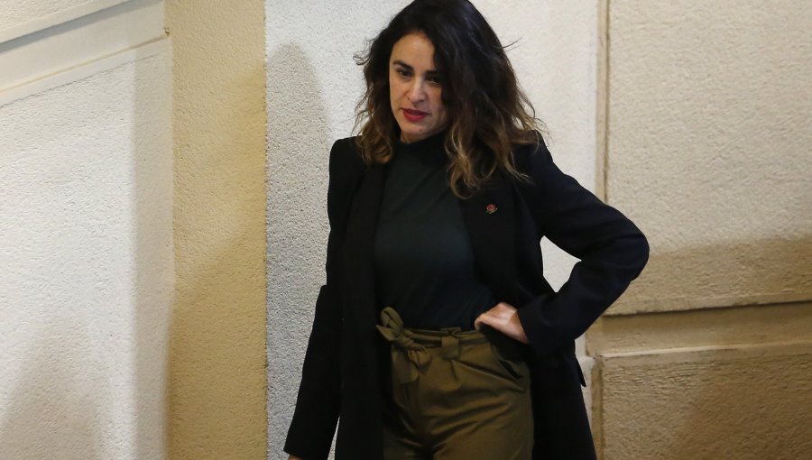 "El susto no se lo doy a nadie": Diputada Morales vivió el terremoto en un ferry mientras cruzaba el Estrecho de Magallanes