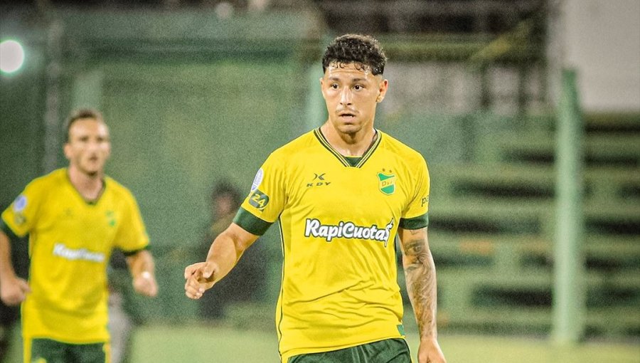 César Pérez anotó su primer gol en la Superliga de Argentina en la derrota de Defensa y Justicia
