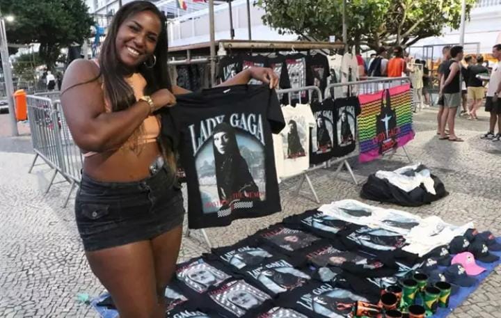 Policía impide atentado con bomba durante multitudinario concierto de Lady Gaga