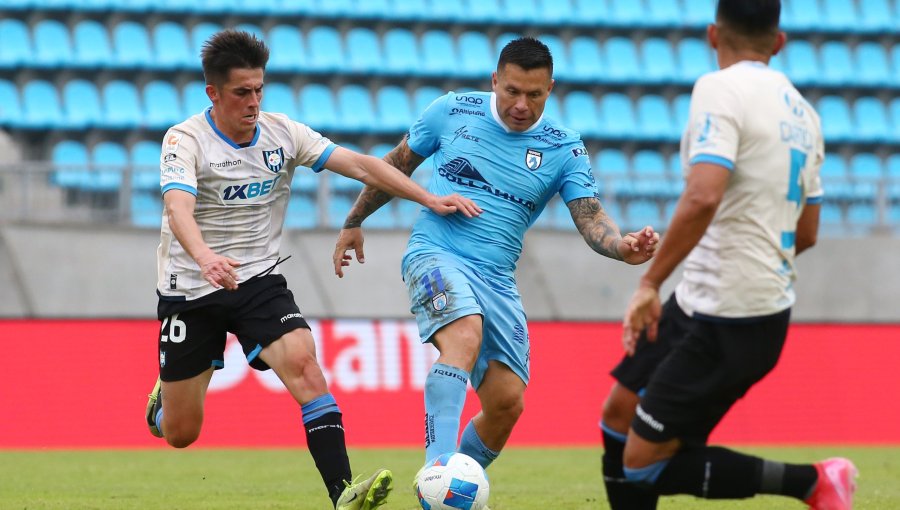 Iquique sumó su primera victoria en el torneo y privó a Huachipato del liderato