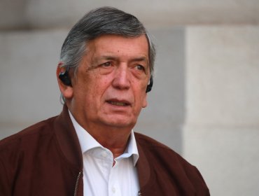 Presidente del PC distancia a Cuba de campaña de Jara: "No es el proyecto que trabajamos para nuestro país"