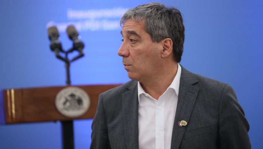 Delegado Presidencial y el Gobierno insisten en que acusación constitucional tras muerte de hinchas no tiene "fundamento jurídico"