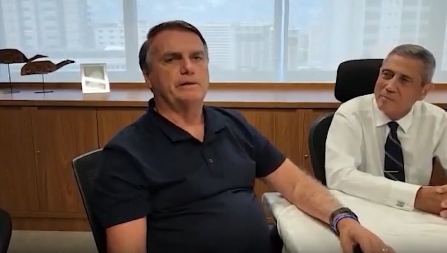 Jair Bolsonaro sale del hospital a tres semanas de haber sido sometido a operación abdominal
