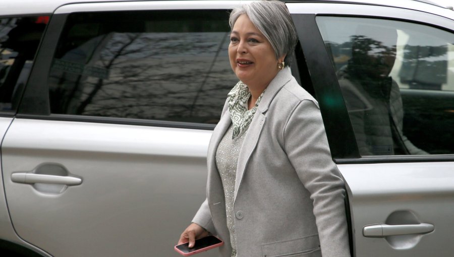 Jara critica a Matthei, Kast y Kaiser ante postura sobre la Comisión por la Paz: los acusa de hacer "un punto político"