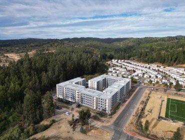 Entregan conjunto habitacional "Mirador del Parque" a 200 familias de Curauma en Valparaíso