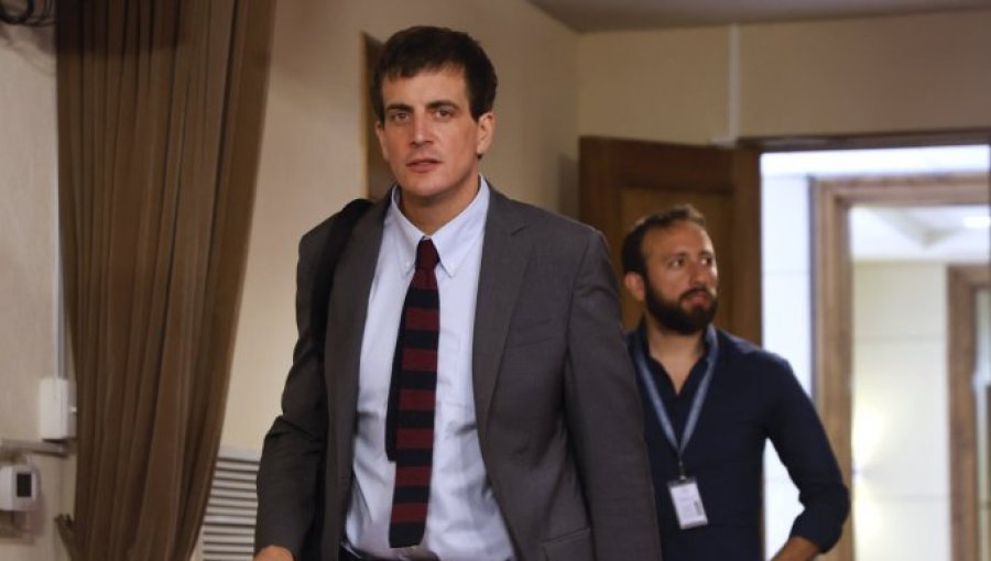 Diputado Schalper justifica ausencia de oposición en presentación de informe de comisión para la Paz
