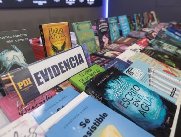 Incautan más de 150 mil libros falsificados en calle San Diego de Santiago: Perjuicio supera los $6 mil millones