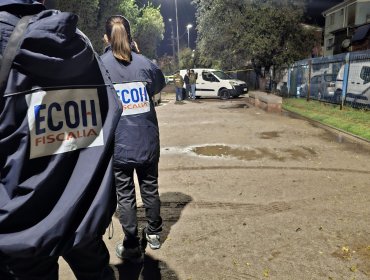 Un fallecido y un herido deja tiroteo en sector Bajos de Mena de Puente Alto: se habrían percutado al menos 26 disparos