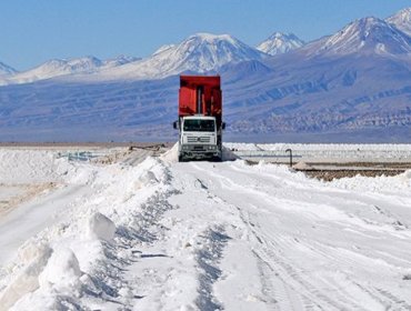 Gobierno atribuye a "razones comerciales" que empresas chinas desistan de proyectos de litio en el norte del país